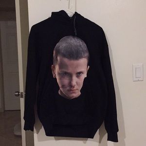 eleven sweater stranger things